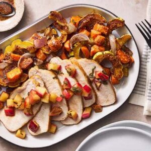 Pintade, semoule & sauce tomate aux épices